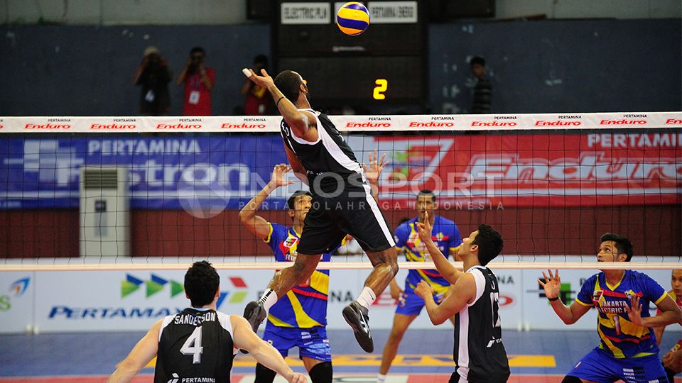 Jakarta Electric PLN vs Jakarta Pertamina Energy. Copyright: © Ratno Prasetyo/ INDOSPORT